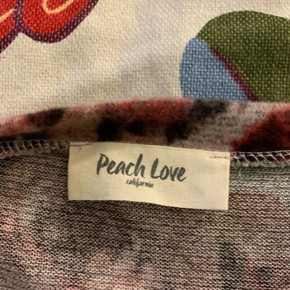Donated Peach Love California floral sweater with ruffle neck size large NWOT - Picture 4 of 7
